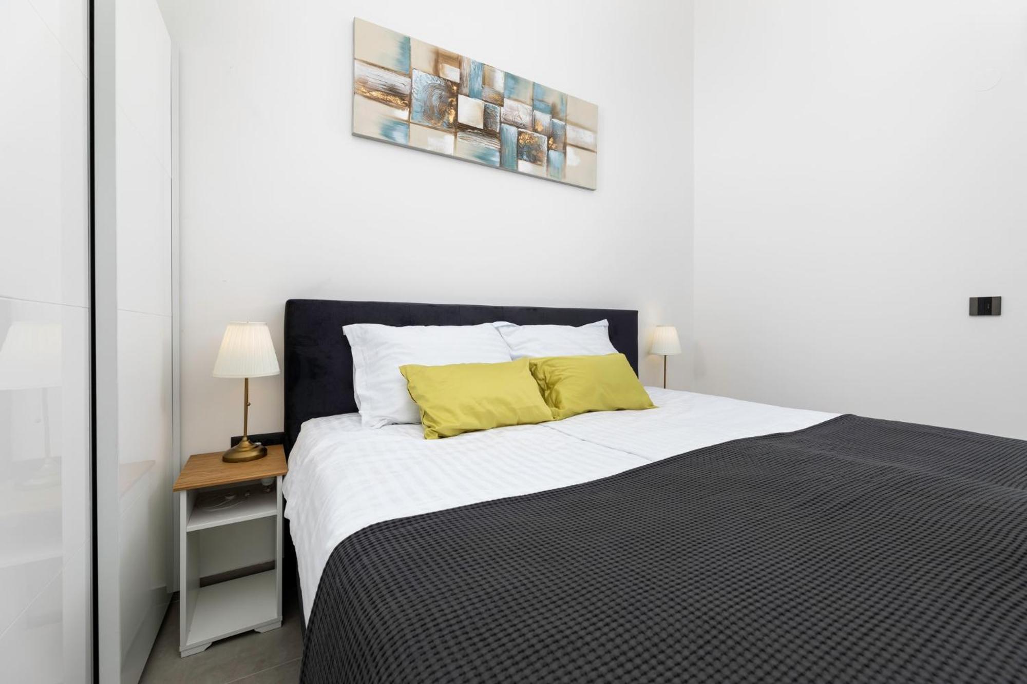 Luxury Villa Adria Apartments คิร์ก ภายนอก รูปภาพ