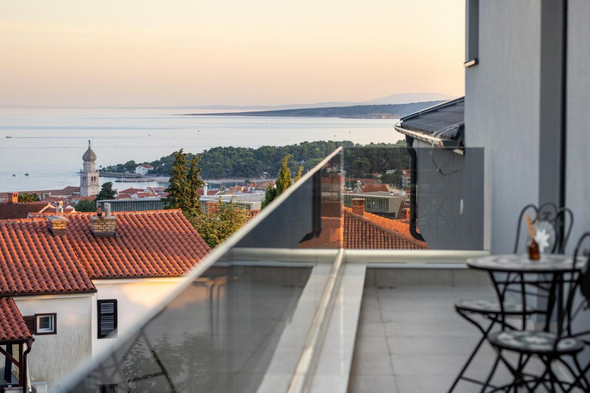 Luxury Villa Adria Apartments คิร์ก ภายนอก รูปภาพ